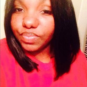 Meet your Posher, Ebony